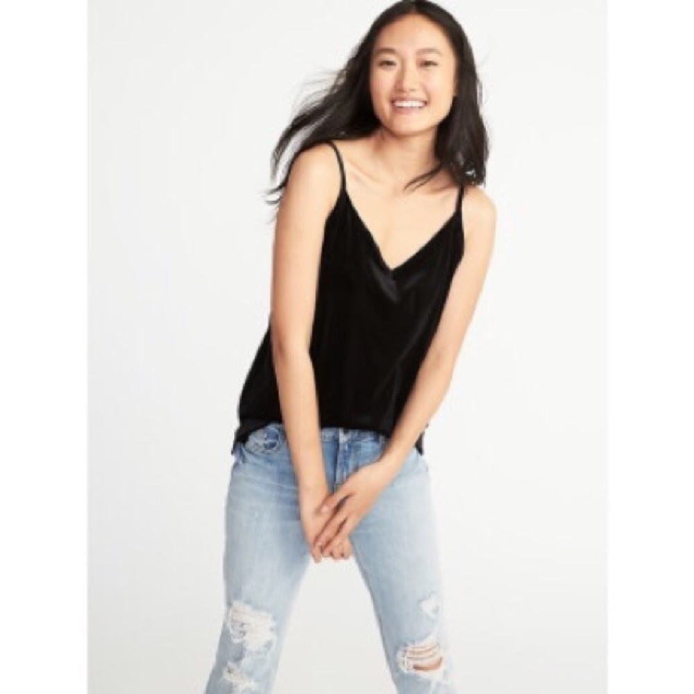 Old Navy Relaxed Black Velvet Cami, Size Medium